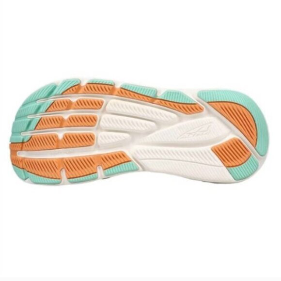 Altra Sneakers in Peach and White - Picture 4 of 10